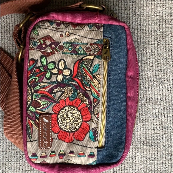 Sakroots crossbody bag - Picture 2 of 5
